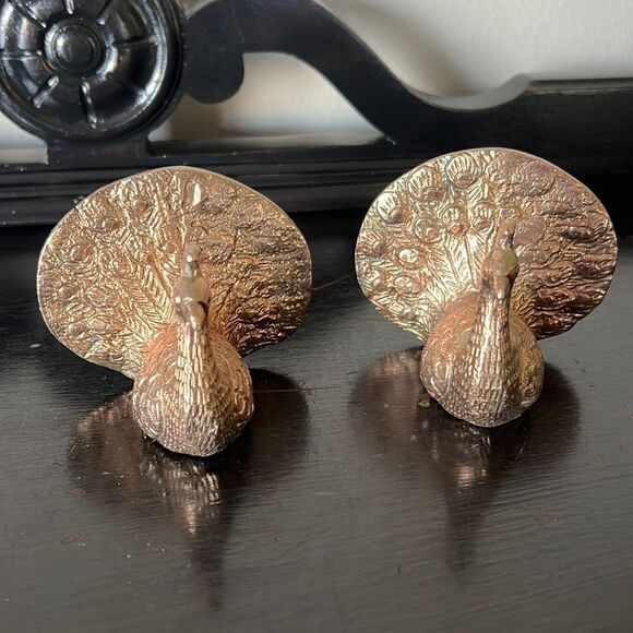 Pottery Barn Peacock Salt and Pepper Shakers - Picture 1 of 11